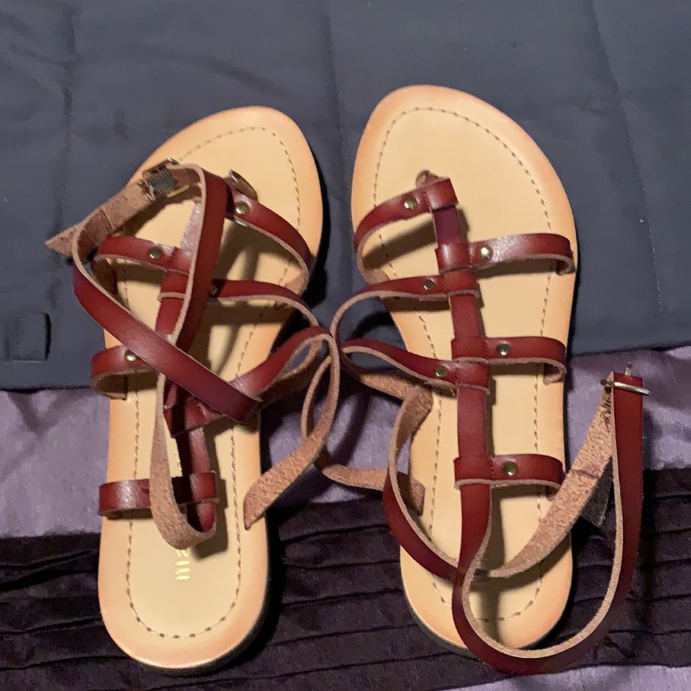 Women’s strap sandals